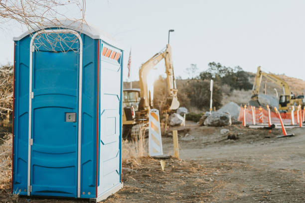Portable Toilet Options We Offer in Phillipsburg, KS